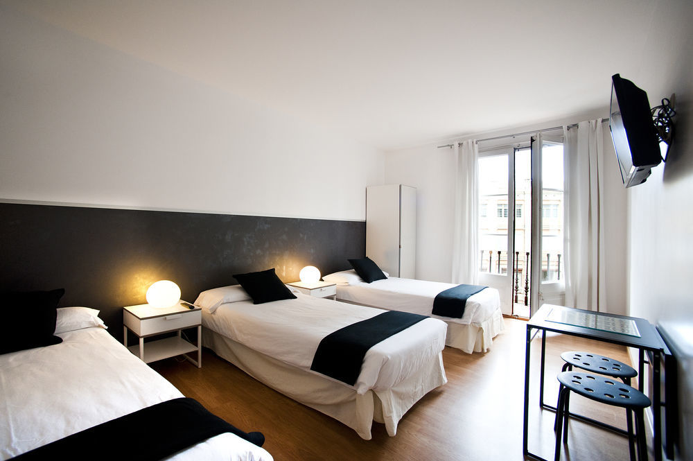 Super Balmes Guest House Barcelona Exterior foto